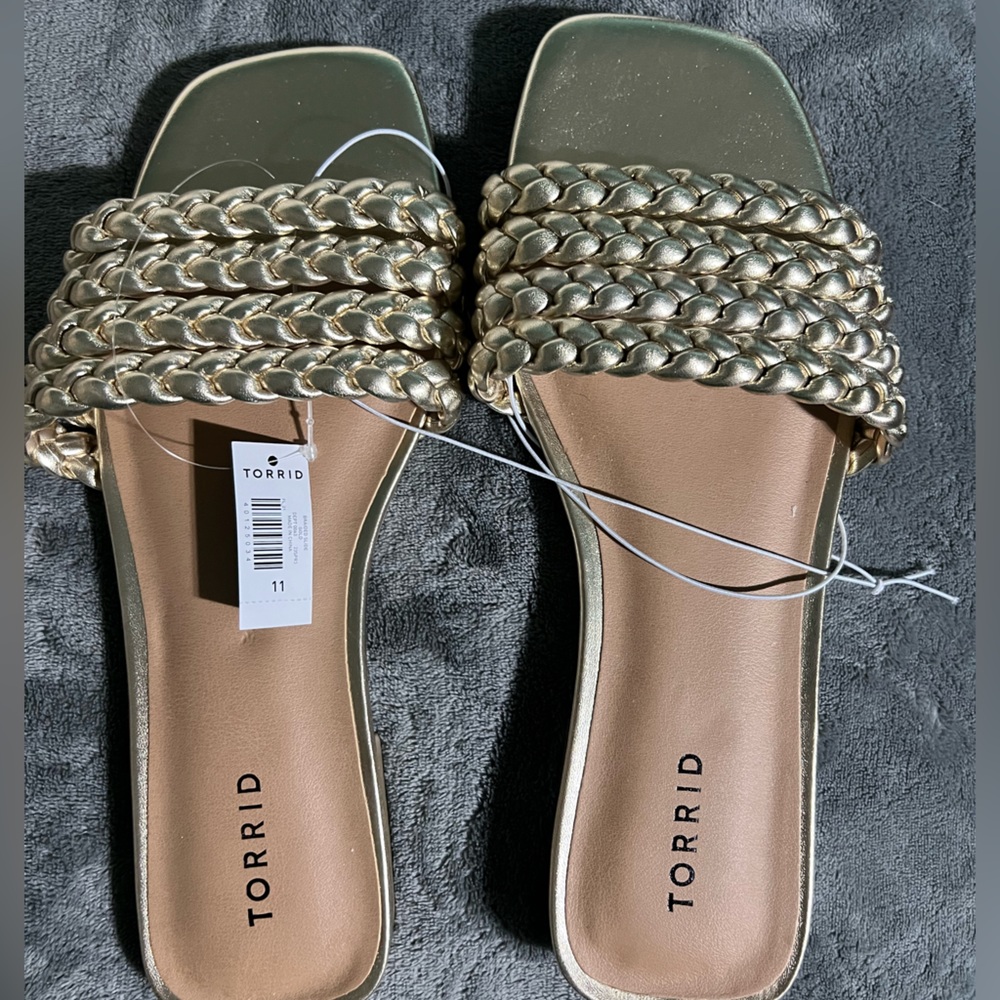 Torrid Braided Slide Gold 11W NWT
